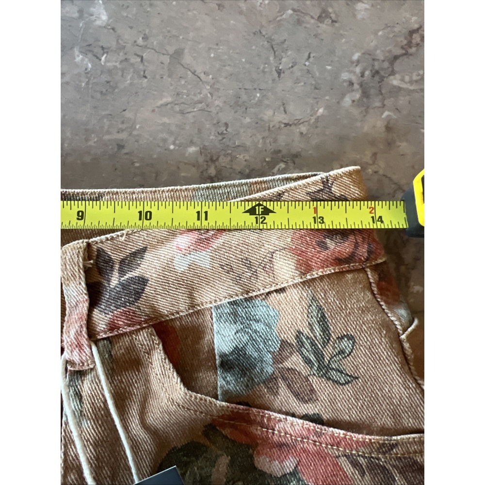 Flamingals Women's Floral Denim Straight Jeans Size Small - Picture 3 of 6